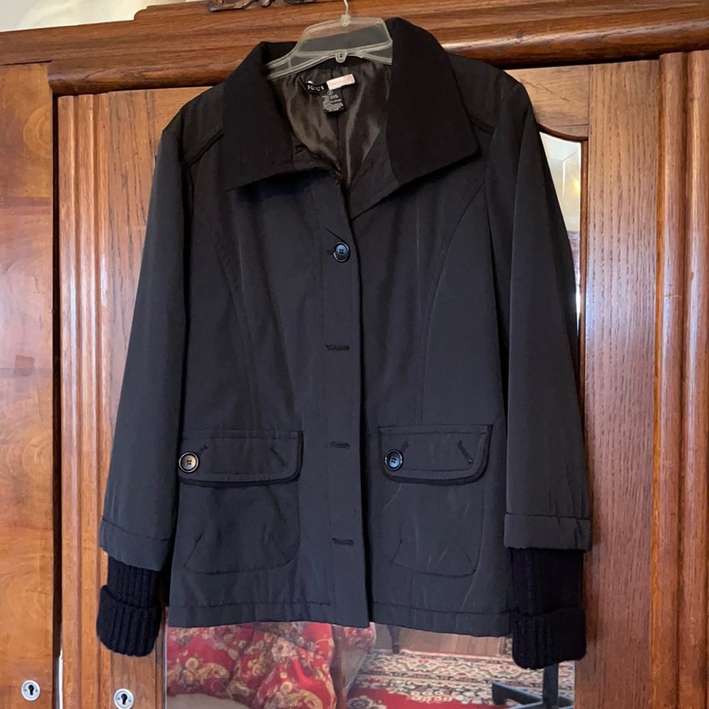 Focus Lifestyle black very cute jacket